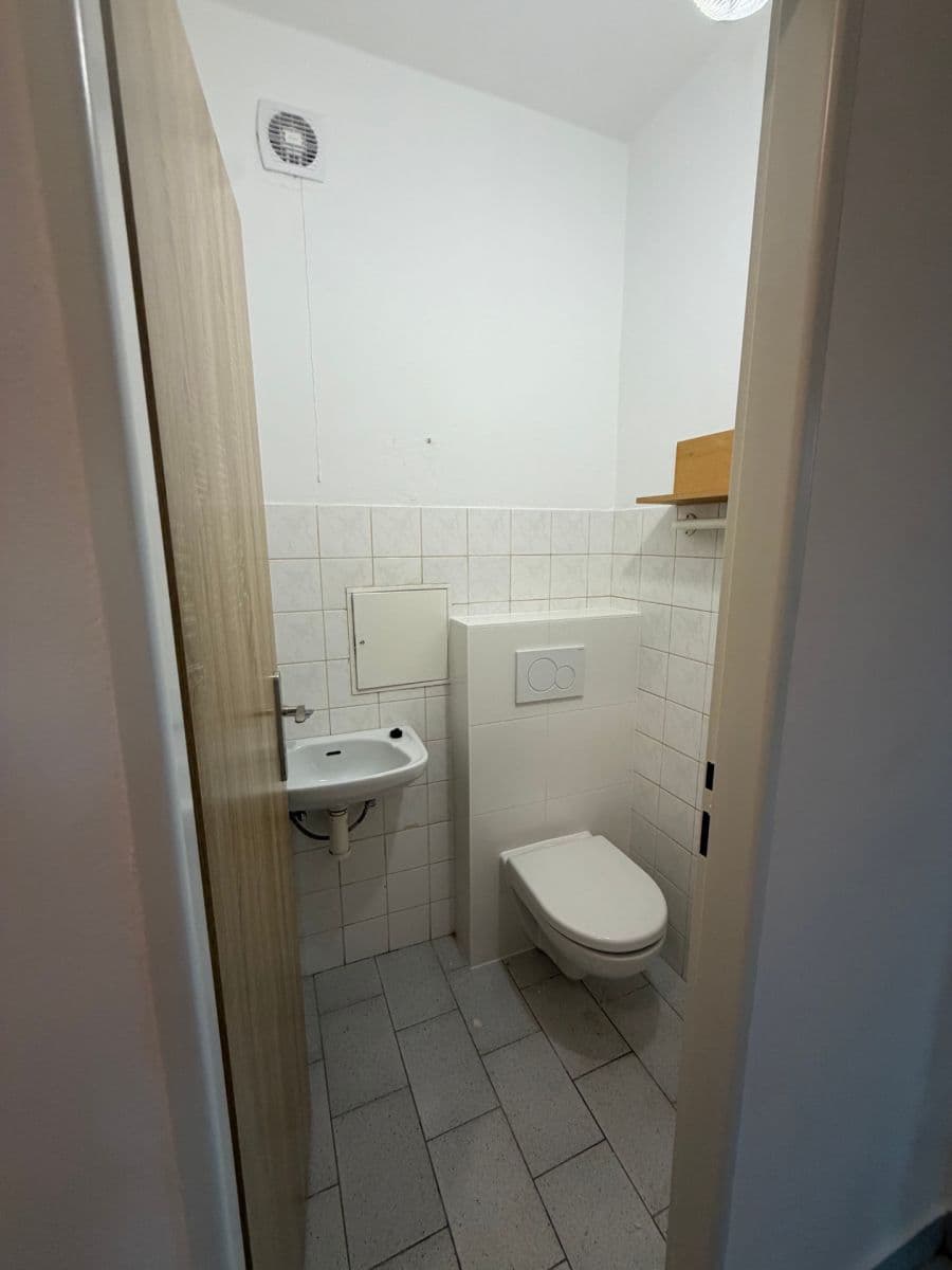 Pronájem bytu 2+kk 65 m², Na Luzích, Praha, Praha Pronájem bytu 2+kk 65 m², Na Luzích, Praha, Praha