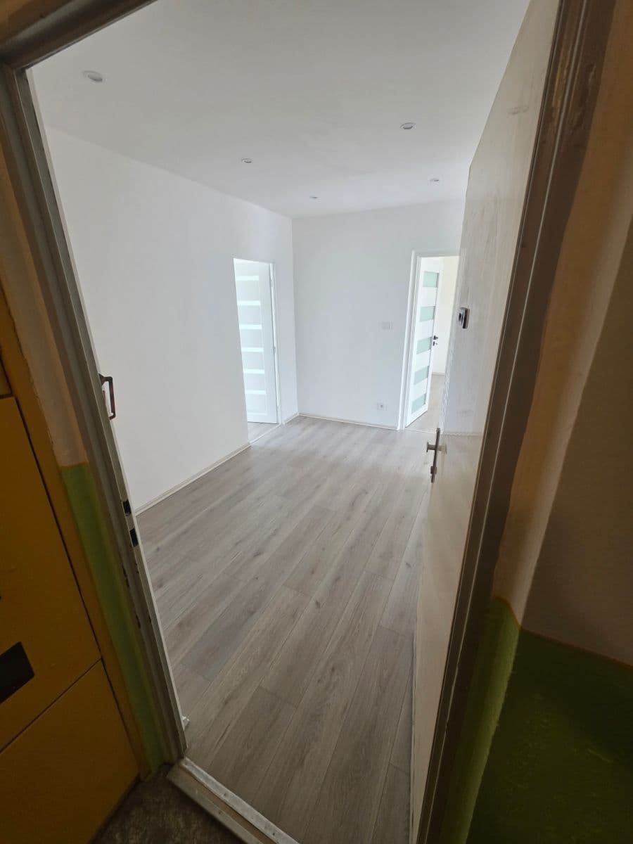 Prodej bytu 2+1 62 m², Budovatelů, Jablonec nad Nisou, Liberecký kraj Prodej bytu 2+1 62 m², Budovatelů, Jablonec nad Nisou, Liberecký kraj