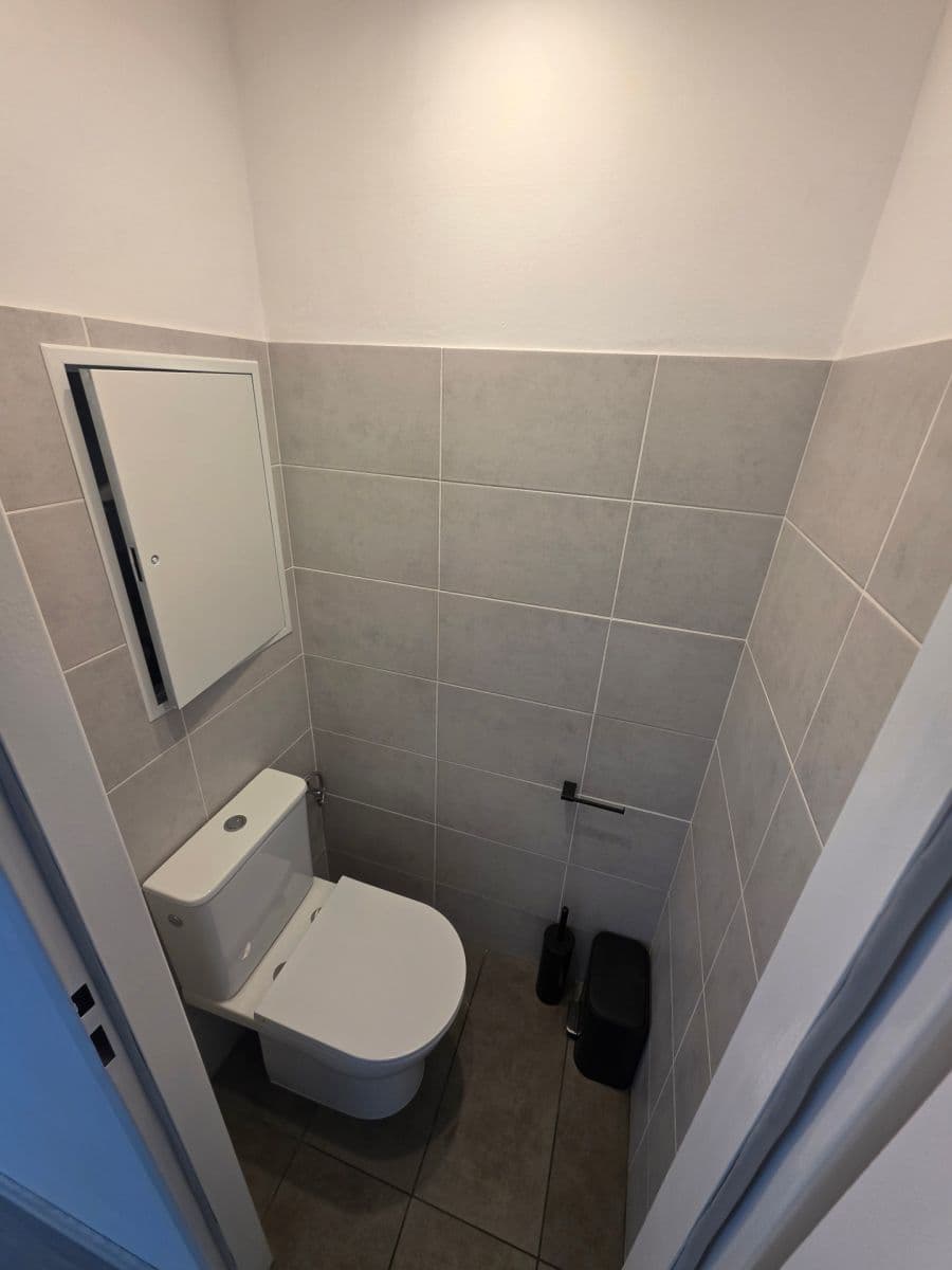 Prodej bytu 2+1 62 m², Budovatelů, Jablonec nad Nisou, Liberecký kraj Prodej bytu 2+1 62 m², Budovatelů, Jablonec nad Nisou, Liberecký kraj