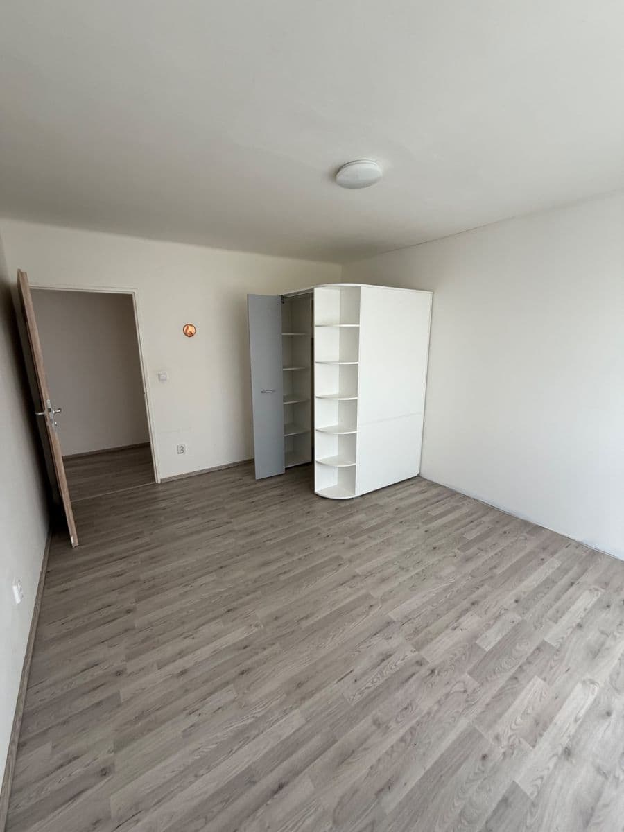 Pronájem bytu 3+1 61 m², U Stadionu, Bohušovice nad Ohří, Ústecký kraj Pronájem bytu 3+1 61 m², U Stadionu, Bohušovice nad Ohří, Ústecký kraj