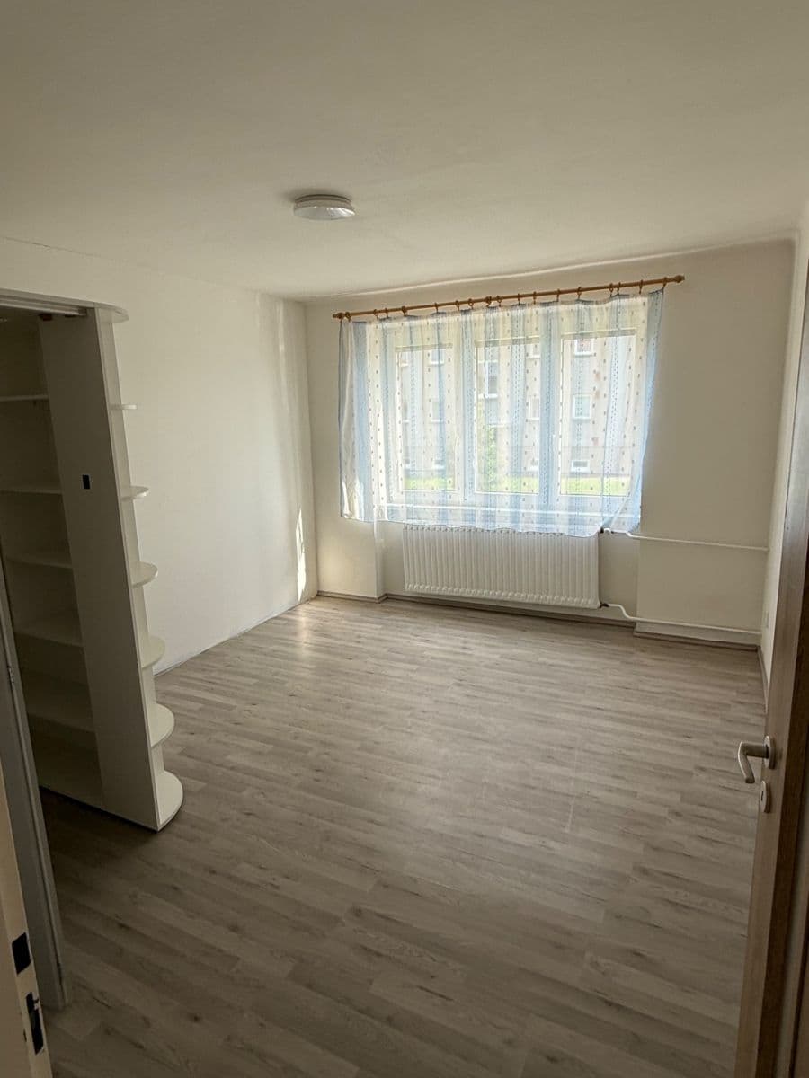 Pronájem bytu 3+1 61 m², U Stadionu, Bohušovice nad Ohří, Ústecký kraj Pronájem bytu 3+1 61 m², U Stadionu, Bohušovice nad Ohří, Ústecký kraj