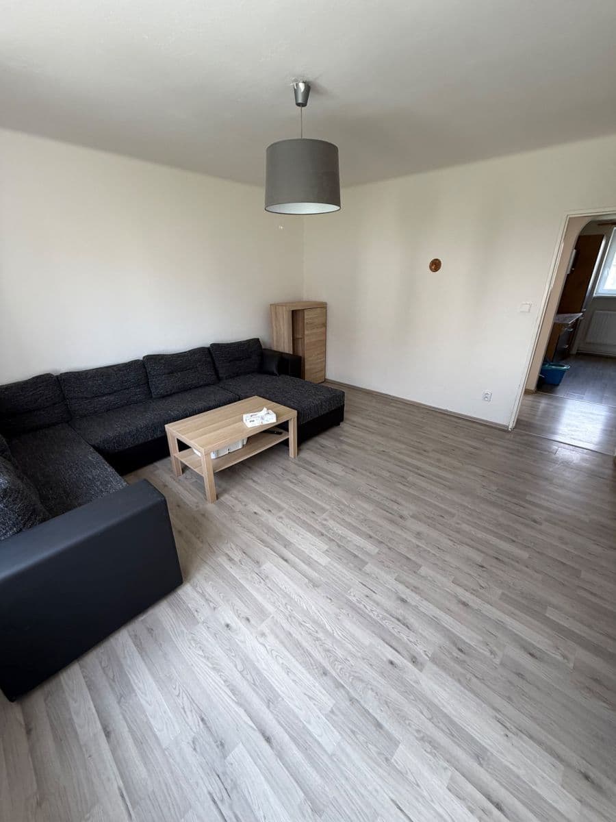 Pronájem bytu 3+1 61 m², U Stadionu, Bohušovice nad Ohří, Ústecký kraj Pronájem bytu 3+1 61 m², U Stadionu, Bohušovice nad Ohří, Ústecký kraj