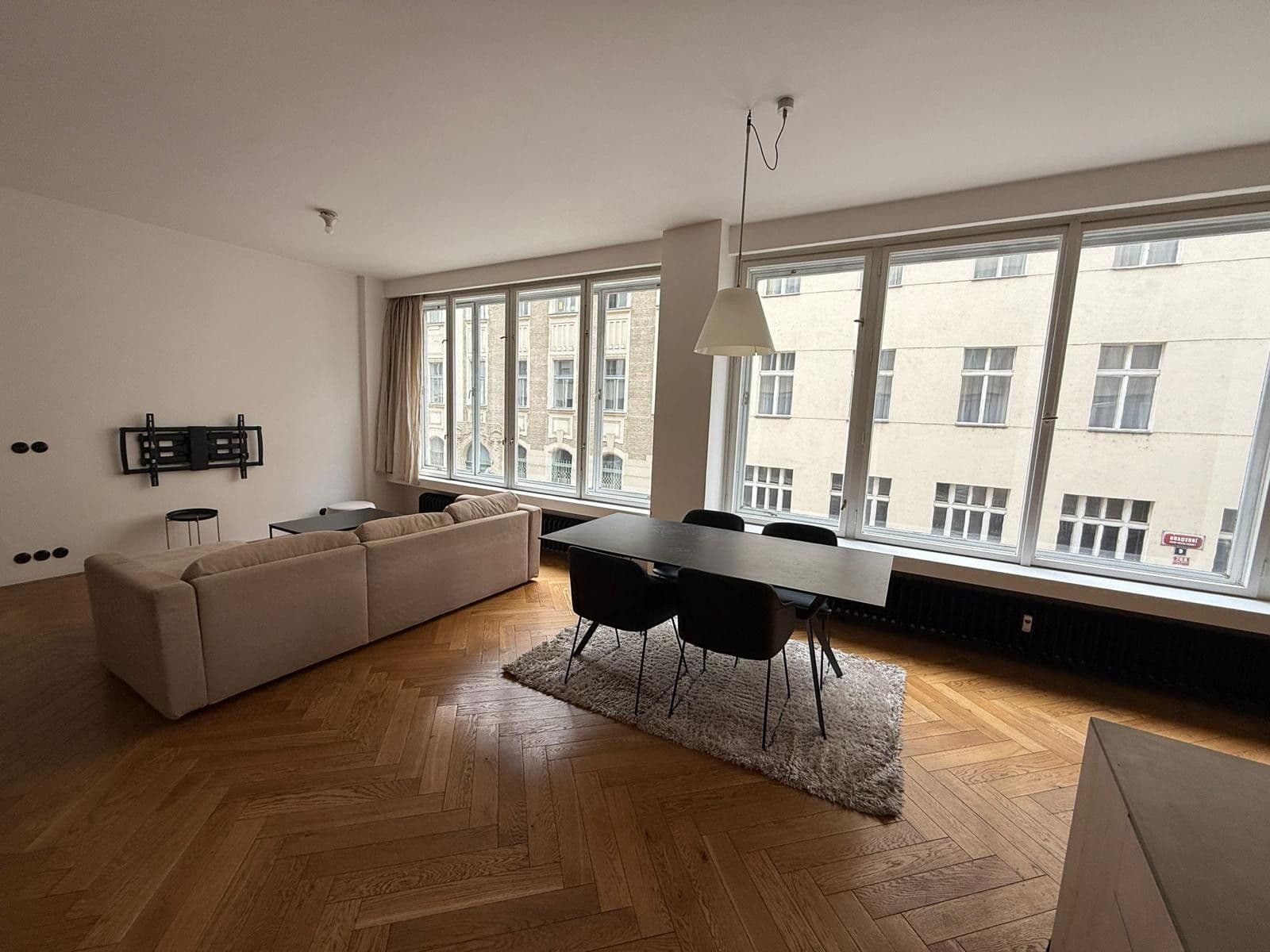 Pronájem bytu 1+kk 58 m², Revoluční, Praha, Praha Pronájem bytu 1+kk 58 m², Revoluční, Praha, Praha