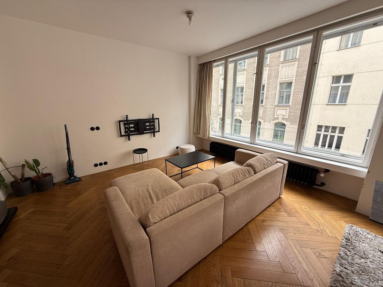 Pronájem bytu 1+kk 58 m², Revoluční, Praha, Praha Pronájem bytu 1+kk 58 m², Revoluční, Praha, Praha