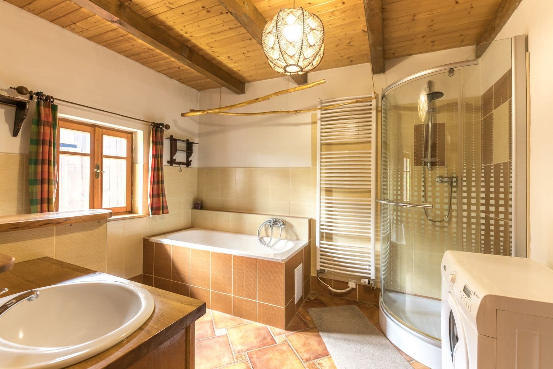 Prodej domu 226 m², pozemek 3.000 m², Česká Metuje, Královéhradecký kraj Prodej domu 226 m², pozemek 3.000 m², Česká Metuje, Královéhradecký kraj