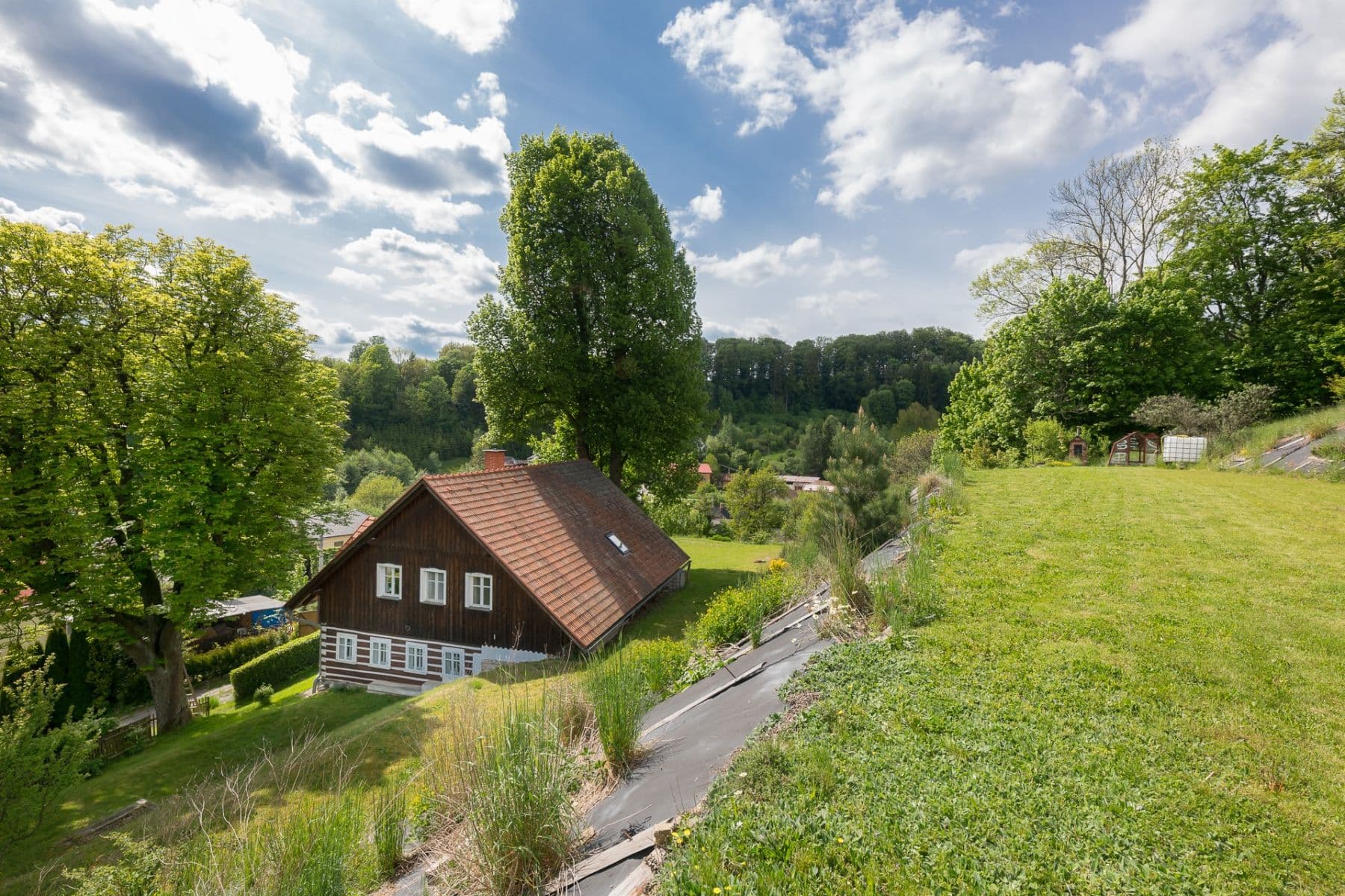 Prodej domu 226 m², pozemek 3.000 m², Česká Metuje, Královéhradecký kraj Prodej domu 226 m², pozemek 3.000 m², Česká Metuje, Královéhradecký kraj