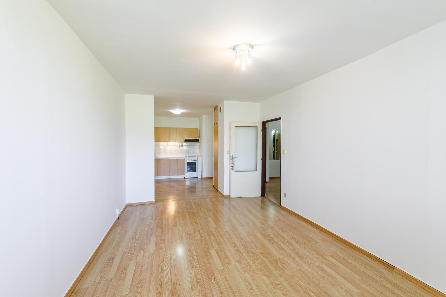 Prodej bytu 2+kk 58 m², Proutěná, Praha, Praha Prodej bytu 2+kk 58 m², Proutěná, Praha, Praha