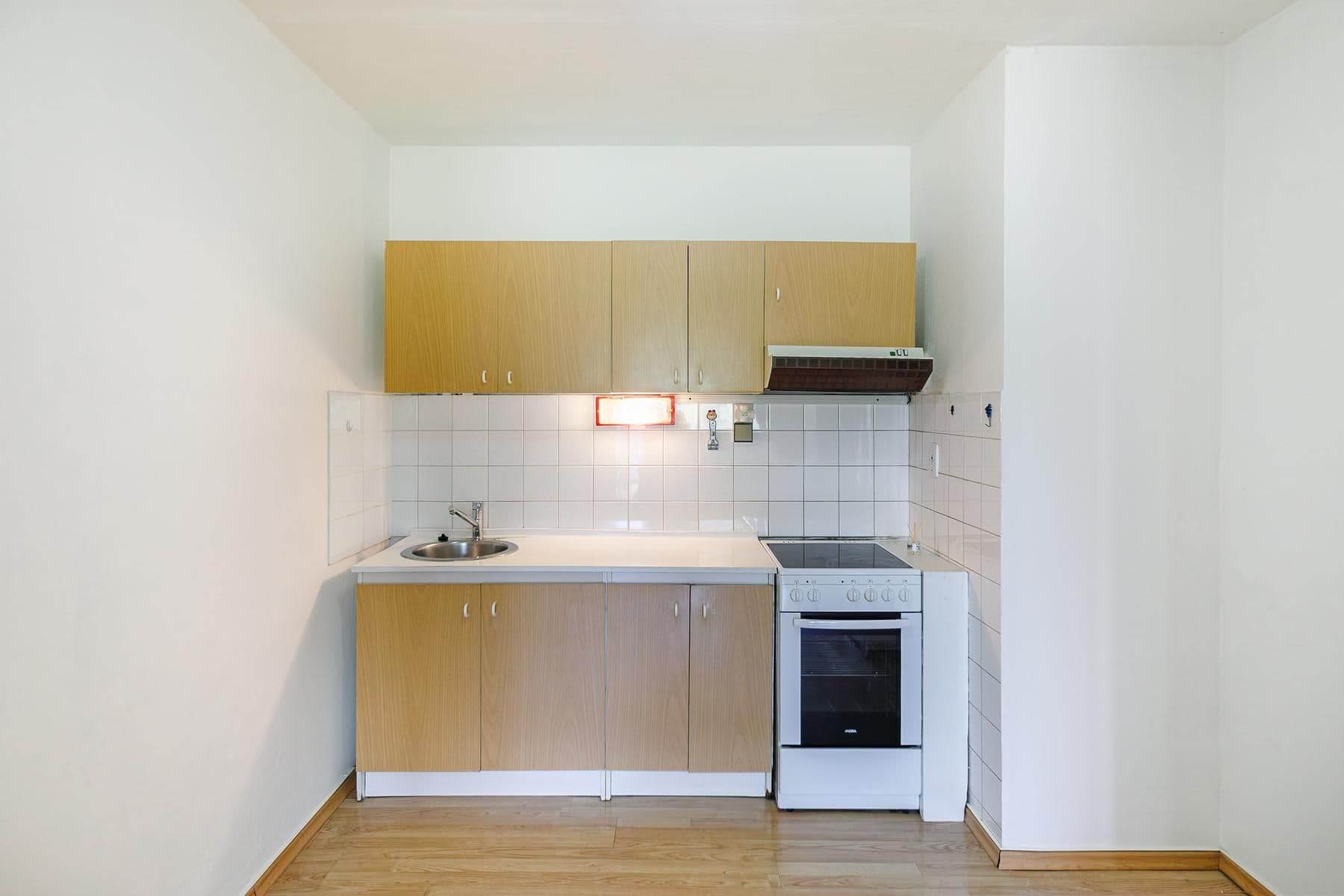 Prodej bytu 2+kk 58 m², Proutěná, Praha, Praha Prodej bytu 2+kk 58 m², Proutěná, Praha, Praha