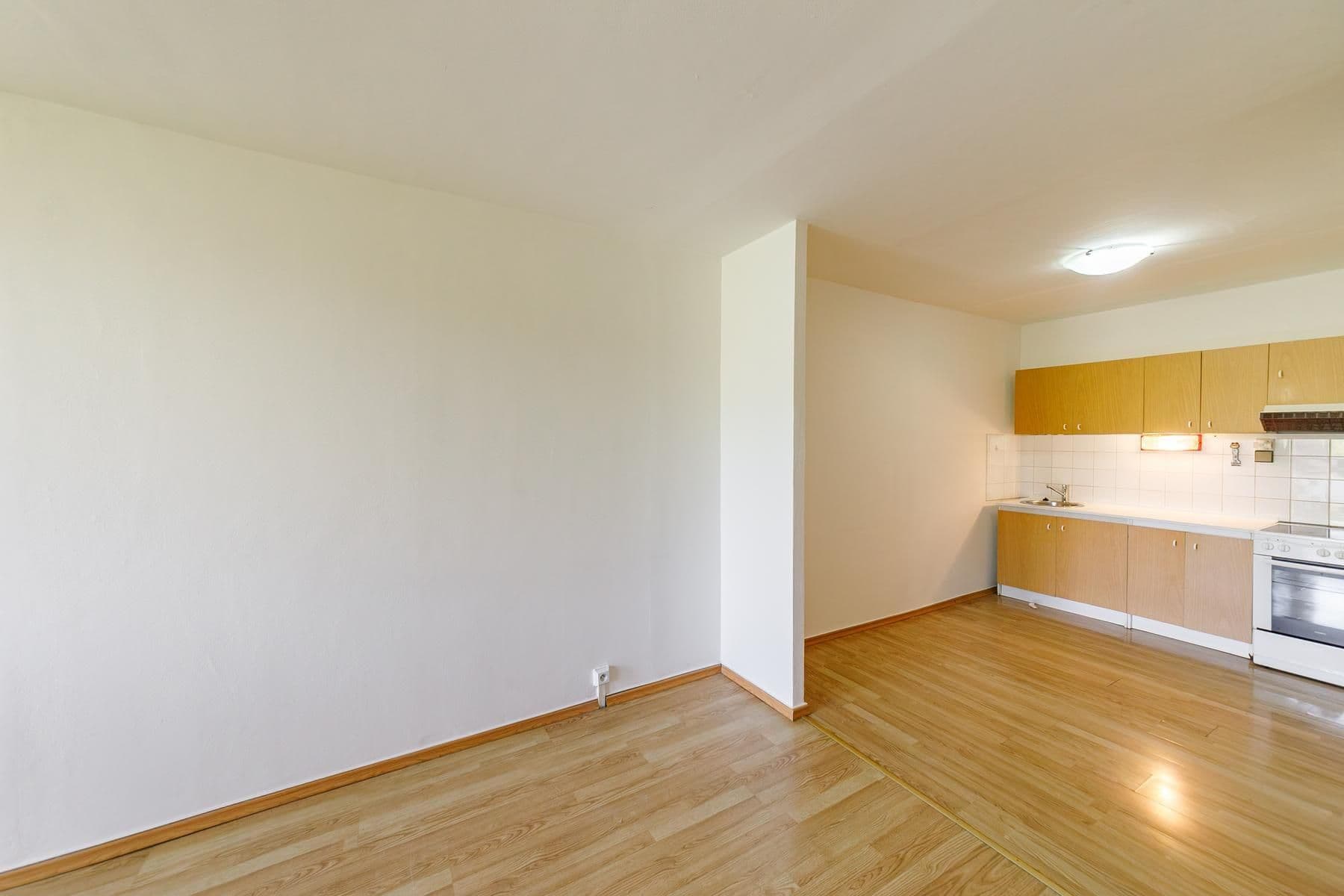 Prodej bytu 2+kk 58 m², Proutěná, Praha, Praha Prodej bytu 2+kk 58 m², Proutěná, Praha, Praha