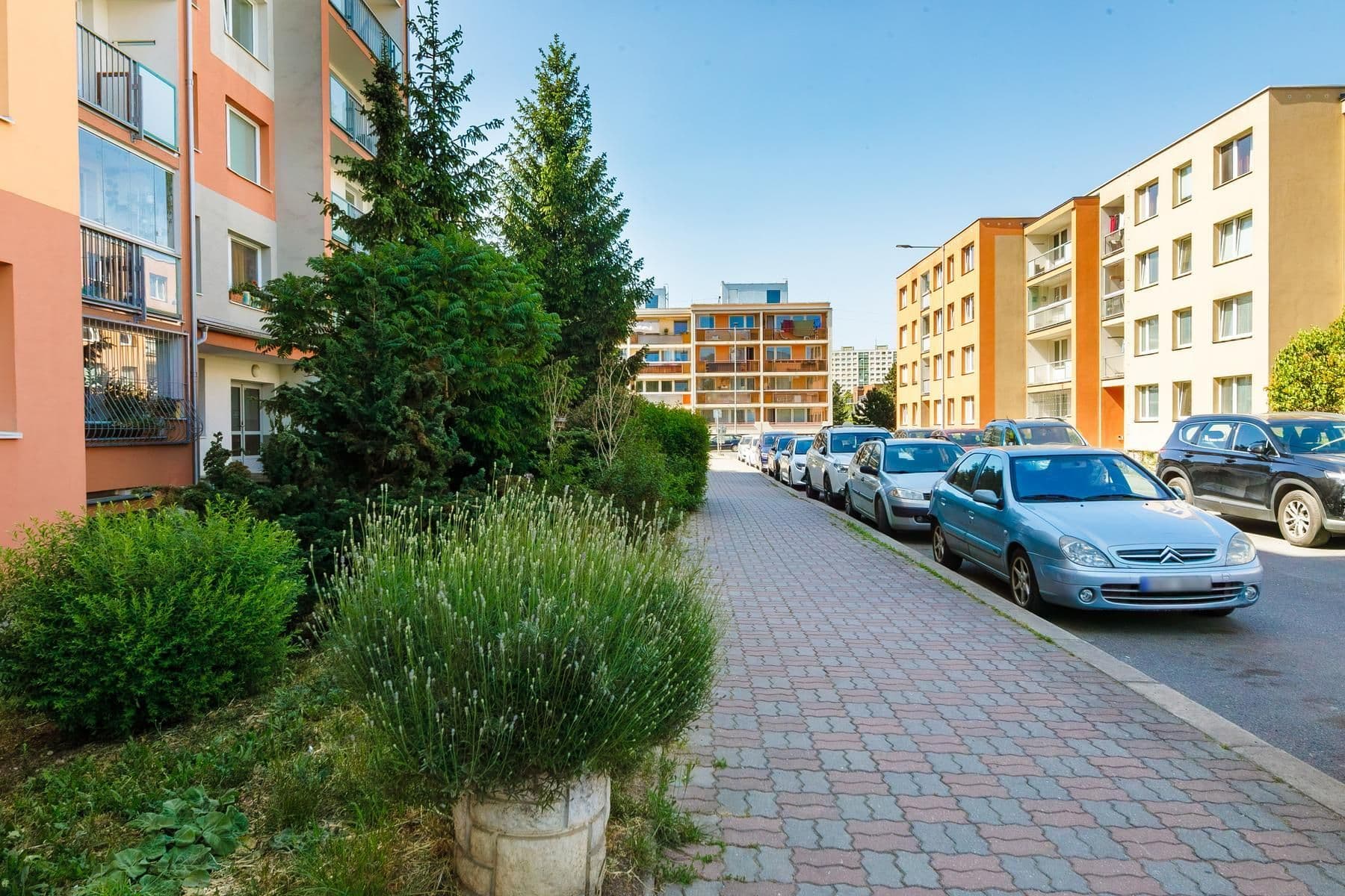 Prodej bytu 2+kk 58 m², Proutěná, Praha, Praha Prodej bytu 2+kk 58 m², Proutěná, Praha, Praha