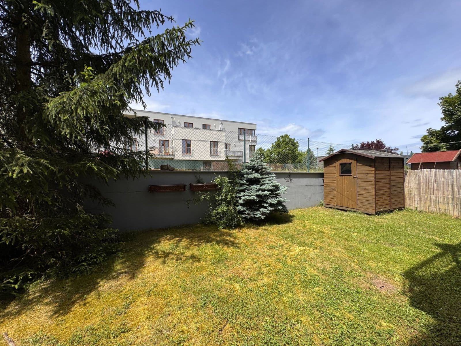 Pronájem bytu 3+kk 84 m², Lomená, Zbuzany, Středočeský kraj Pronájem bytu 3+kk 84 m², Lomená, Zbuzany, Středočeský kraj