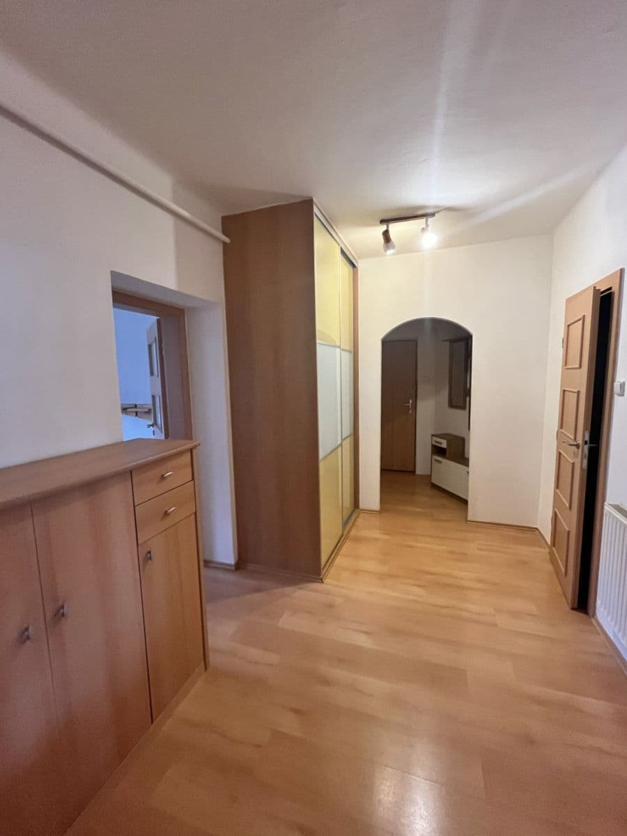 Pronájem bytu 3+kk 93 m², Bieblova, Ostrava, Moravskoslezský kraj Pronájem bytu 3+kk 93 m², Bieblova, Ostrava, Moravskoslezský kraj