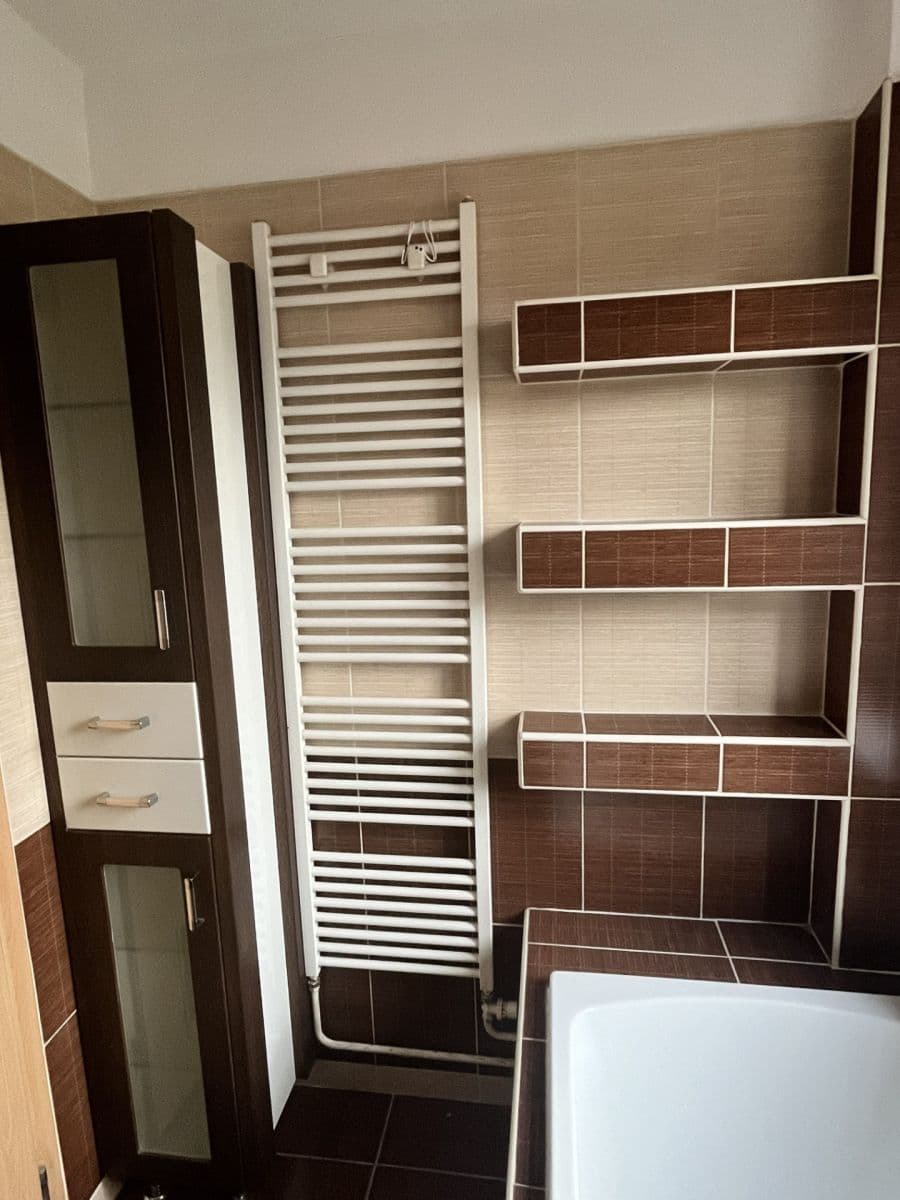 Pronájem bytu 3+kk 93 m², Bieblova, Ostrava, Moravskoslezský kraj Pronájem bytu 3+kk 93 m², Bieblova, Ostrava, Moravskoslezský kraj