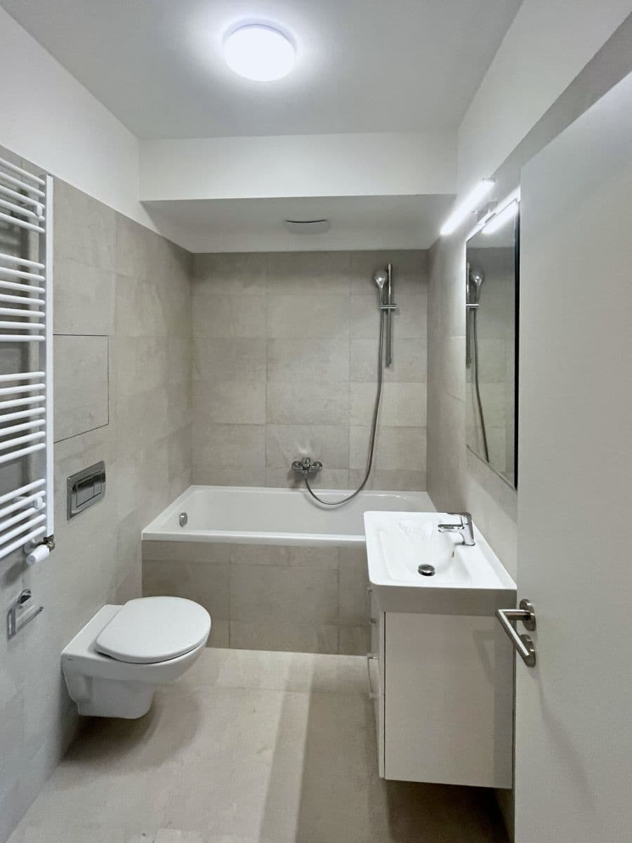 Pronájem bytu 2+kk 59 m², Gerstelova, Praha, Praha Pronájem bytu 2+kk 59 m², Gerstelova, Praha, Praha