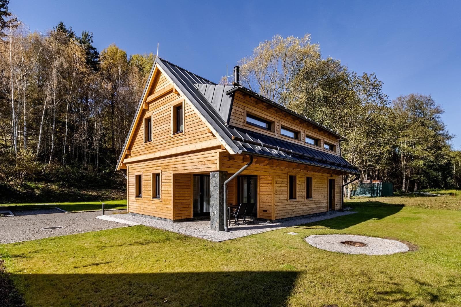 Prodej domu 154 m², pozemek 1.300 m², Horní Planá, Jihočeský kraj Prodej domu 154 m², pozemek 1.300 m², Horní Planá, Jihočeský kraj