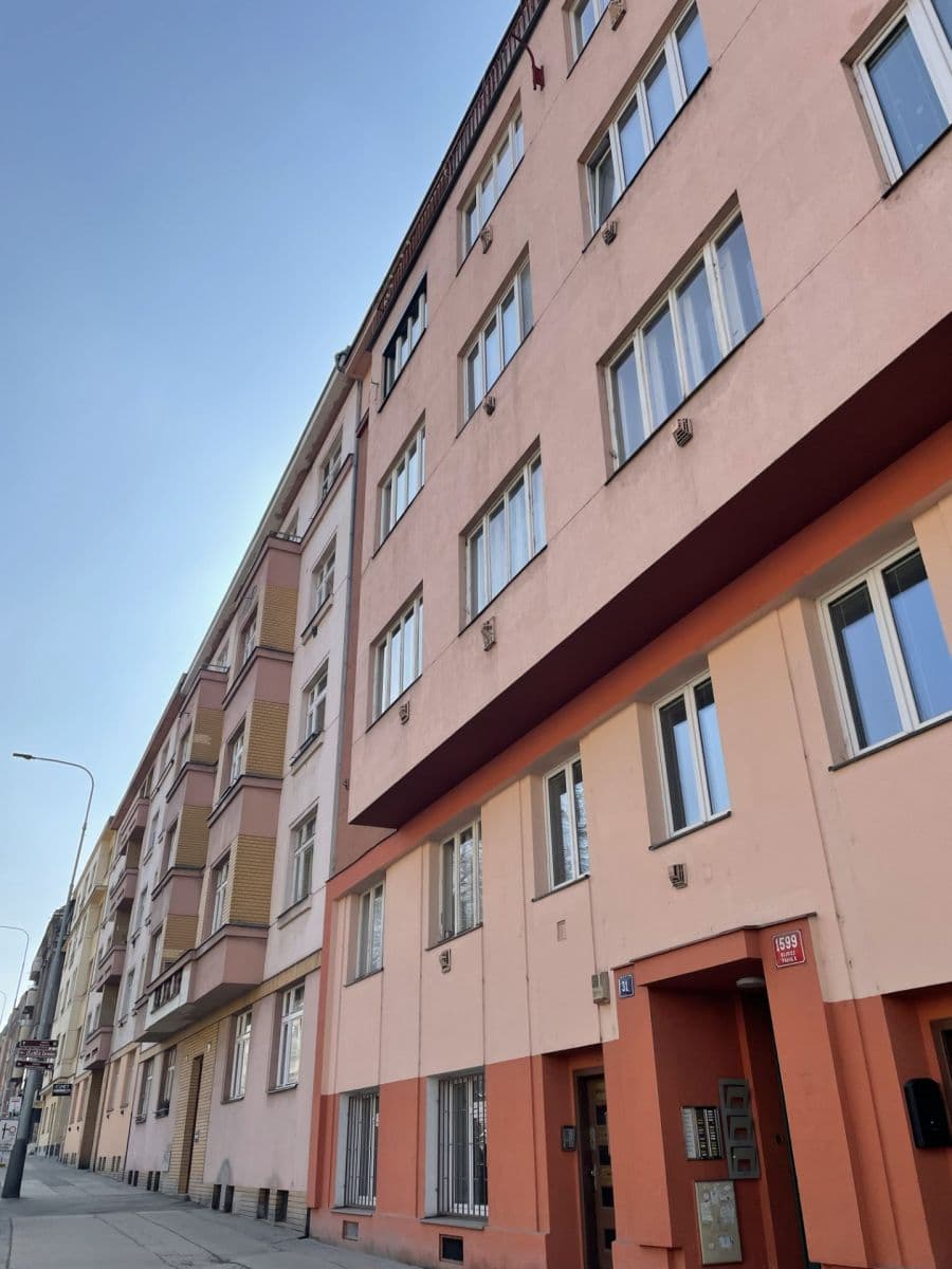 Pronájem bytu 1+1 42 m², Jugoslávských partyzánů, Praha, Praha Pronájem bytu 1+1 42 m², Jugoslávských partyzánů, Praha, Praha