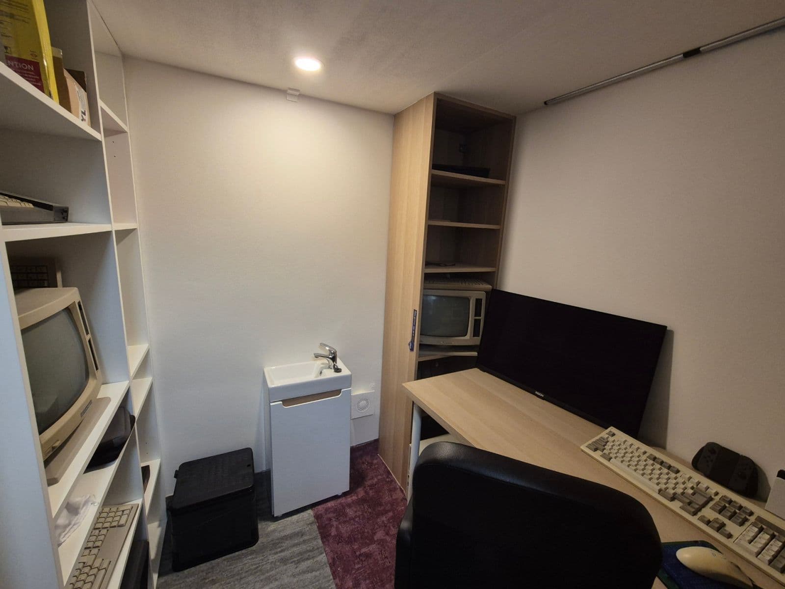 Prodej nebytového prostoru 5 m², Ruská, Praha, Praha Prodej nebytového prostoru 5 m², Ruská, Praha, Praha