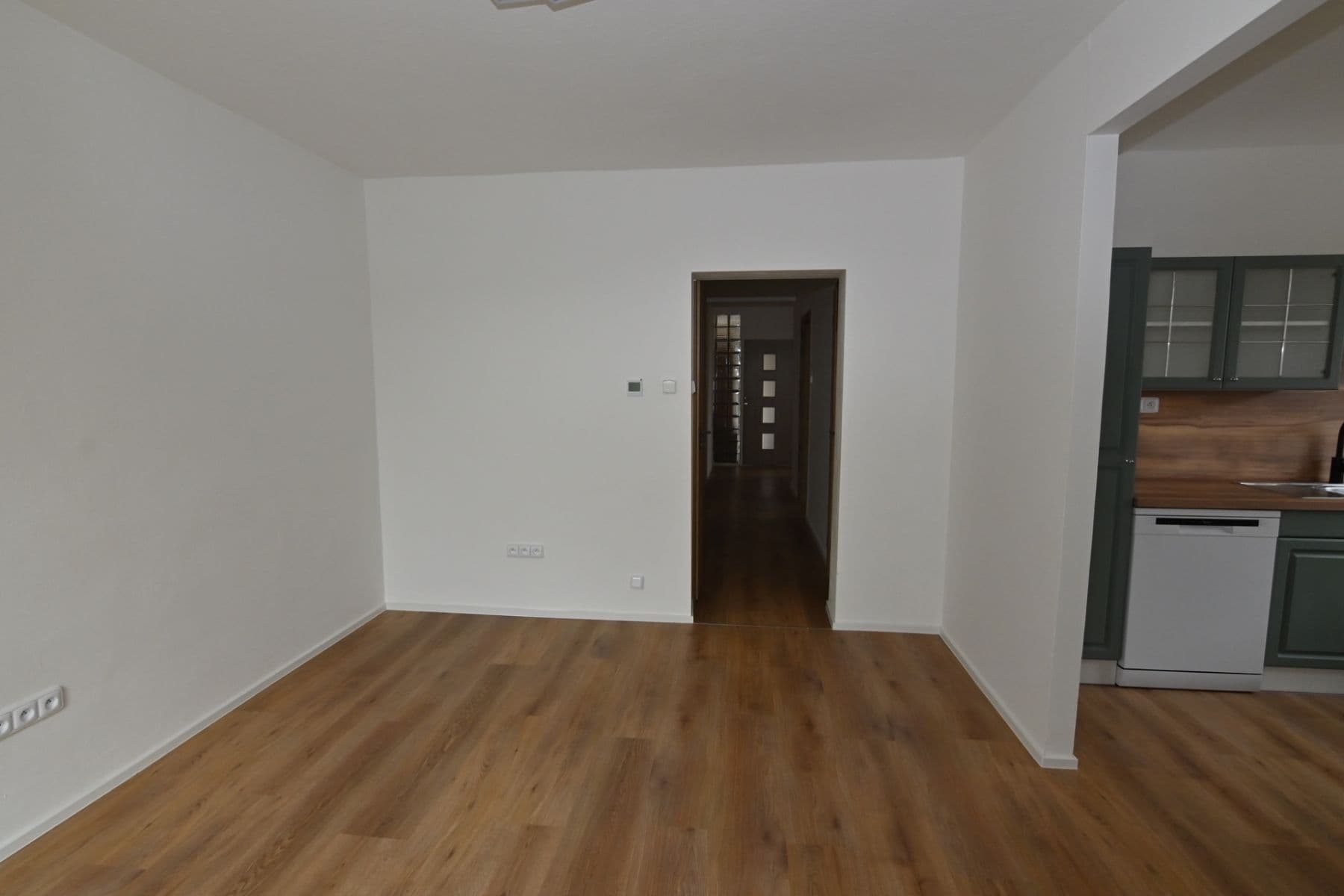 Pronájem bytu 2+kk 85 m², Měšťanská, Brno, Jihomoravský kraj Pronájem bytu 2+kk 85 m², Měšťanská, Brno, Jihomoravský kraj