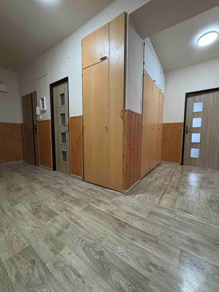 Prodej bytu 3+1 87 m², Nerudova, Kostelec nad Orlicí, Královéhradecký kraj Prodej bytu 3+1 87 m², Nerudova, Kostelec nad Orlicí, Královéhradecký kraj