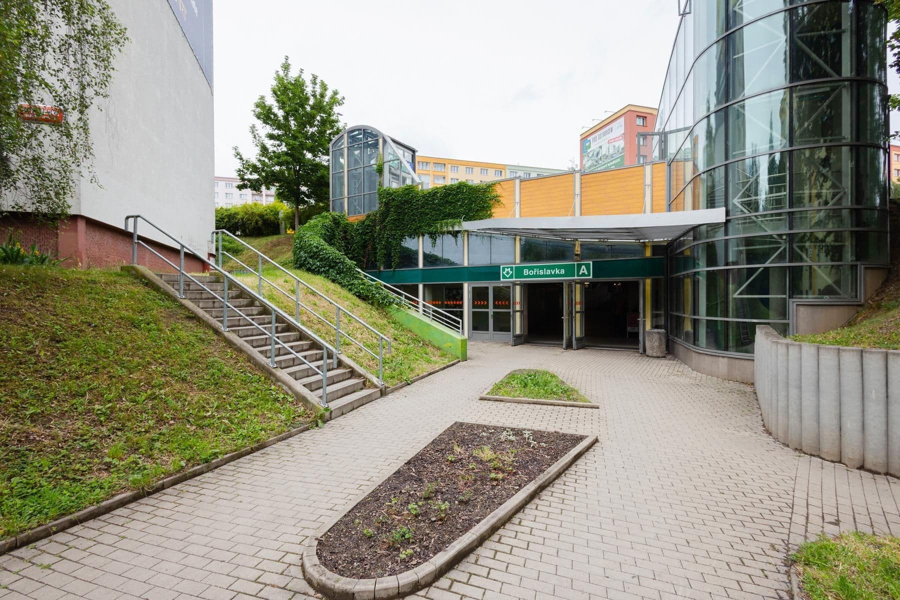 Prodej bytu 2+1 57 m², Kamerunská, Praha, Praha Prodej bytu 2+1 57 m², Kamerunská, Praha, Praha