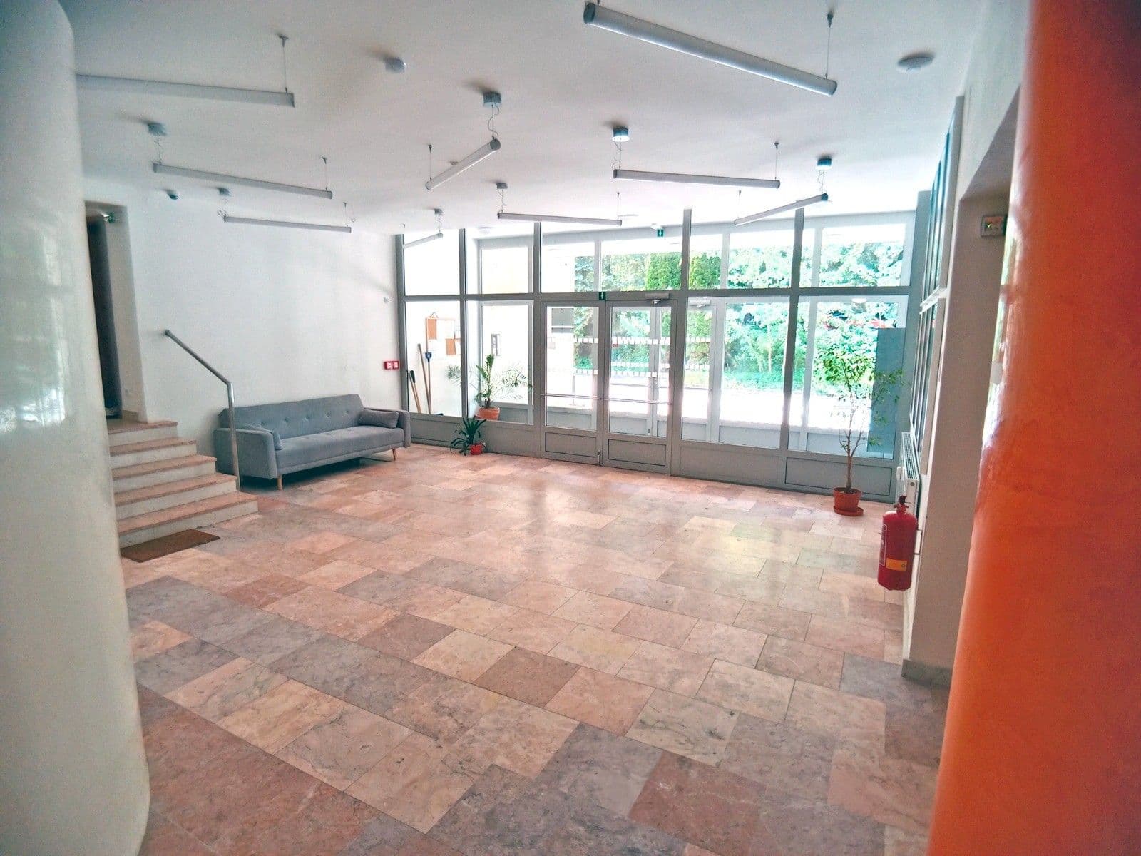 Pronájem bytu 2+kk 41 m², Rakovecká, Brno, Jihomoravský kraj Pronájem bytu 2+kk 41 m², Rakovecká, Brno, Jihomoravský kraj