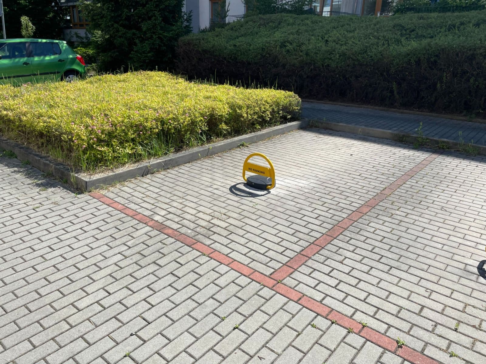 Pronájem garáže 11 m², Aleny Santarové, Praha, Praha Pronájem garáže 11 m², Aleny Santarové, Praha, Praha