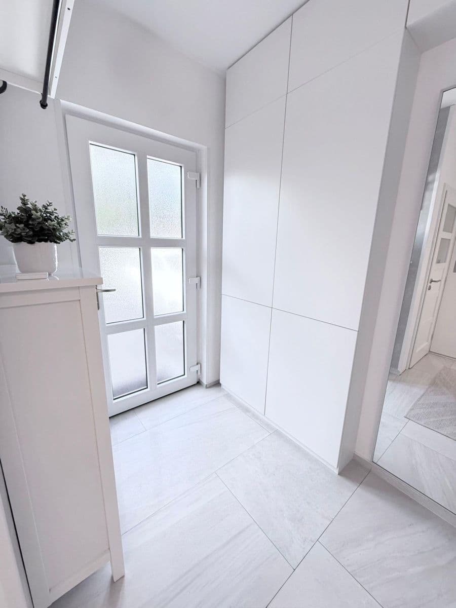 Prodej domu 108 m², pozemek 190 m², Dolní Kasárna, Klecany, Středočeský kraj Prodej domu 108 m², pozemek 190 m², Dolní Kasárna, Klecany, Středočeský kraj