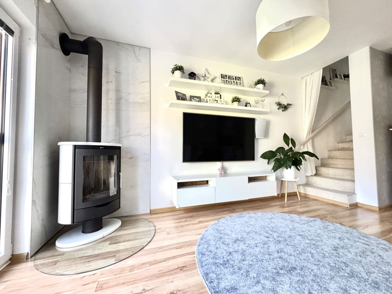 Prodej domu 108 m², pozemek 190 m², Dolní Kasárna, Klecany, Středočeský kraj Prodej domu 108 m², pozemek 190 m², Dolní Kasárna, Klecany, Středočeský kraj