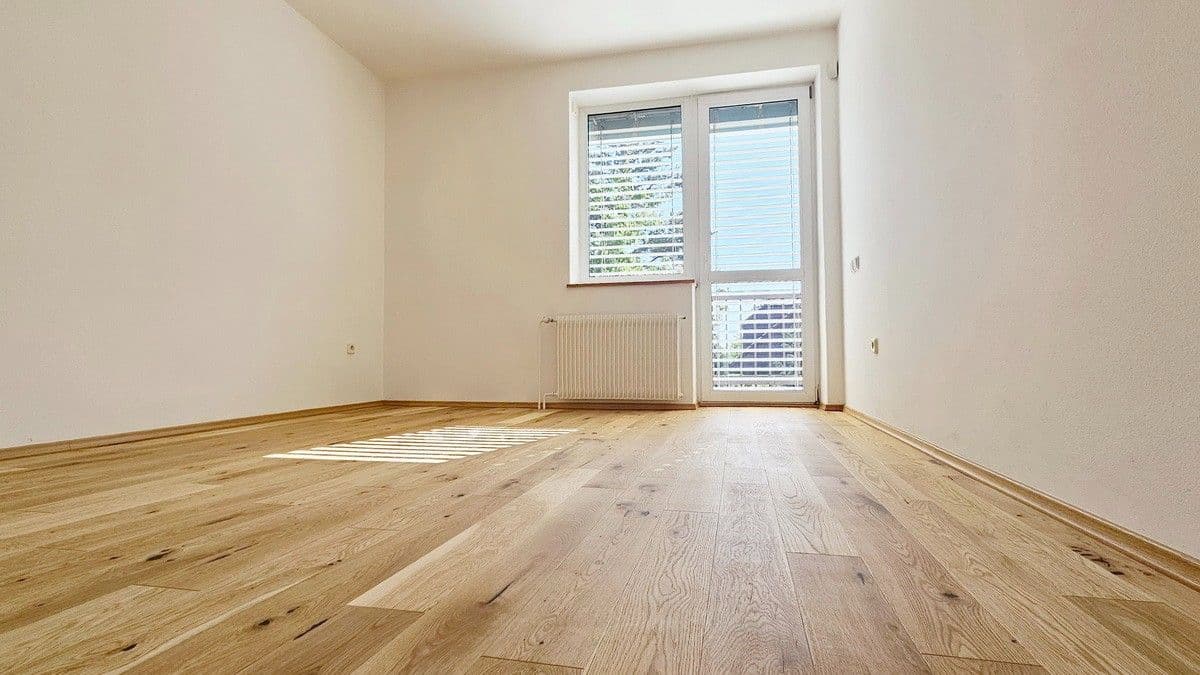 Pronájem bytu 2+1 64 m², Hostinského, Praha, Praha Pronájem bytu 2+1 64 m², Hostinského, Praha, Praha