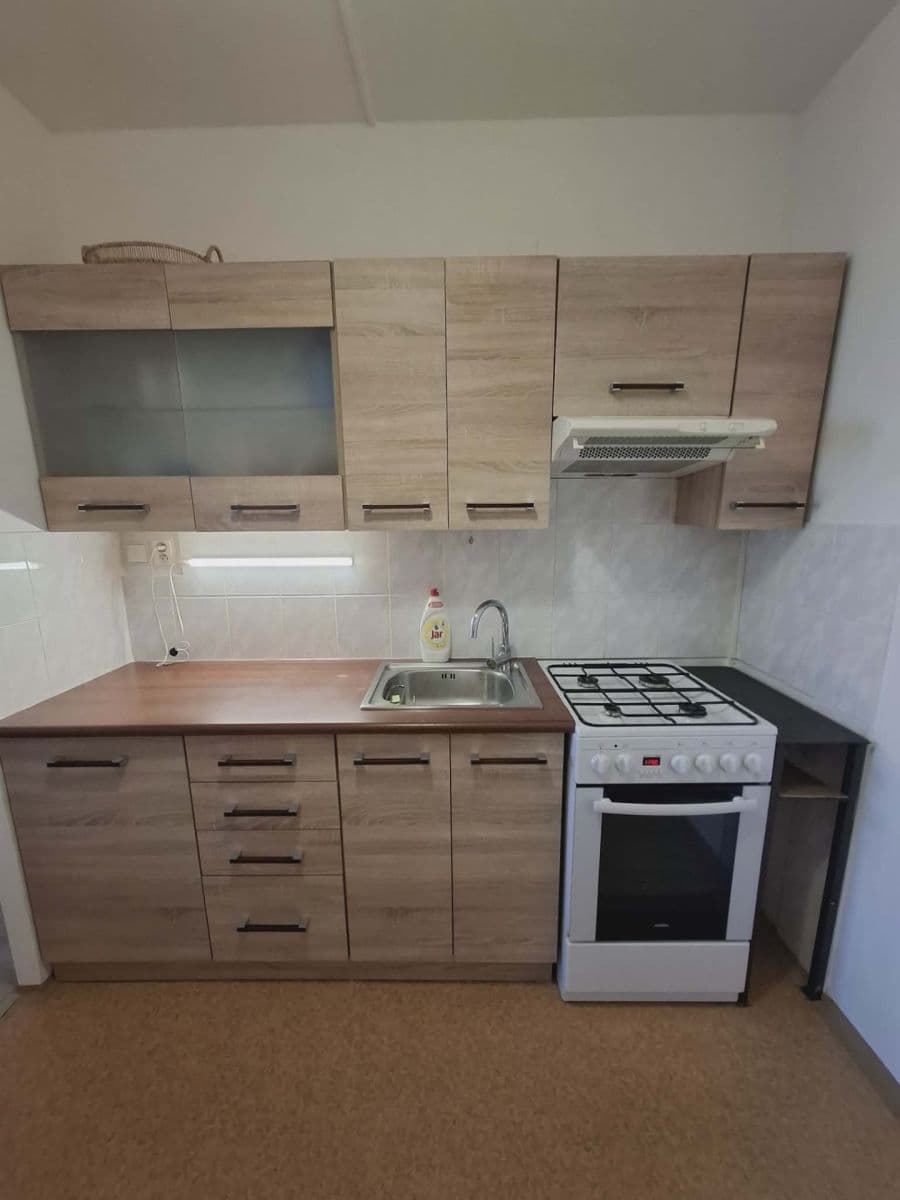Pronájem bytu 2+kk 44 m², Vlasákova, Mělník, Středočeský kraj Pronájem bytu 2+kk 44 m², Vlasákova, Mělník, Středočeský kraj