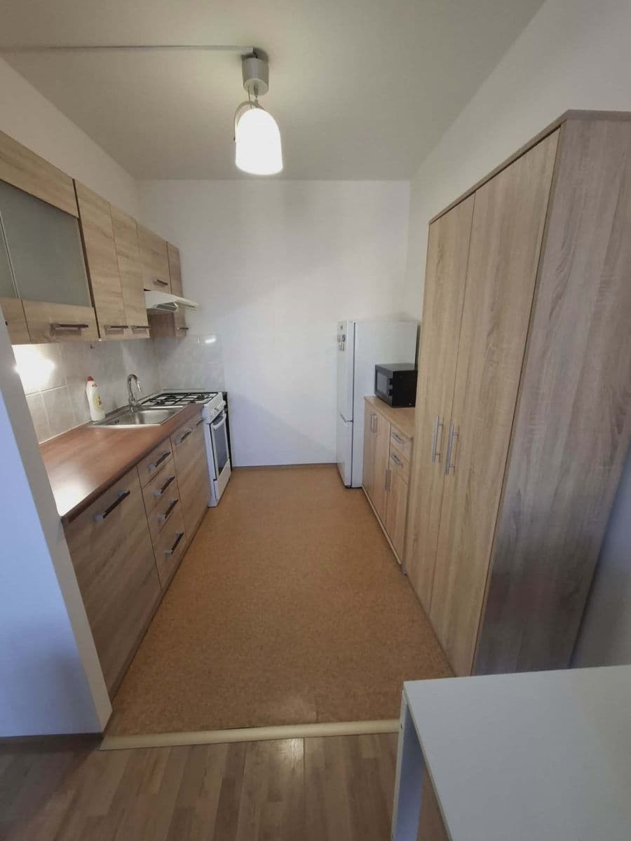 Pronájem bytu 2+kk 44 m², Vlasákova, Mělník, Středočeský kraj Pronájem bytu 2+kk 44 m², Vlasákova, Mělník, Středočeský kraj