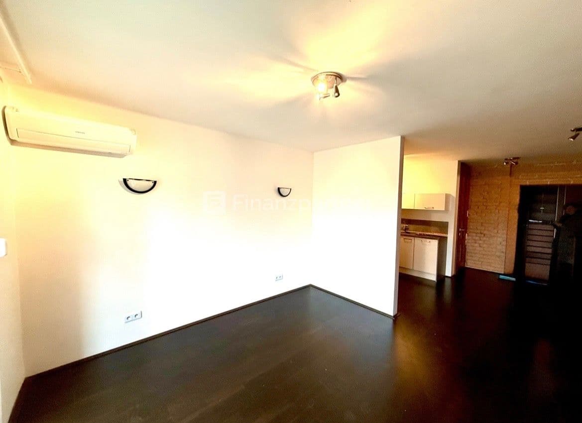Pronájem bytu 3+1 65 m², Hollého, Senec, Bratislavský kraj Pronájem bytu 3+1 65 m², Hollého, Senec, Bratislavský kraj