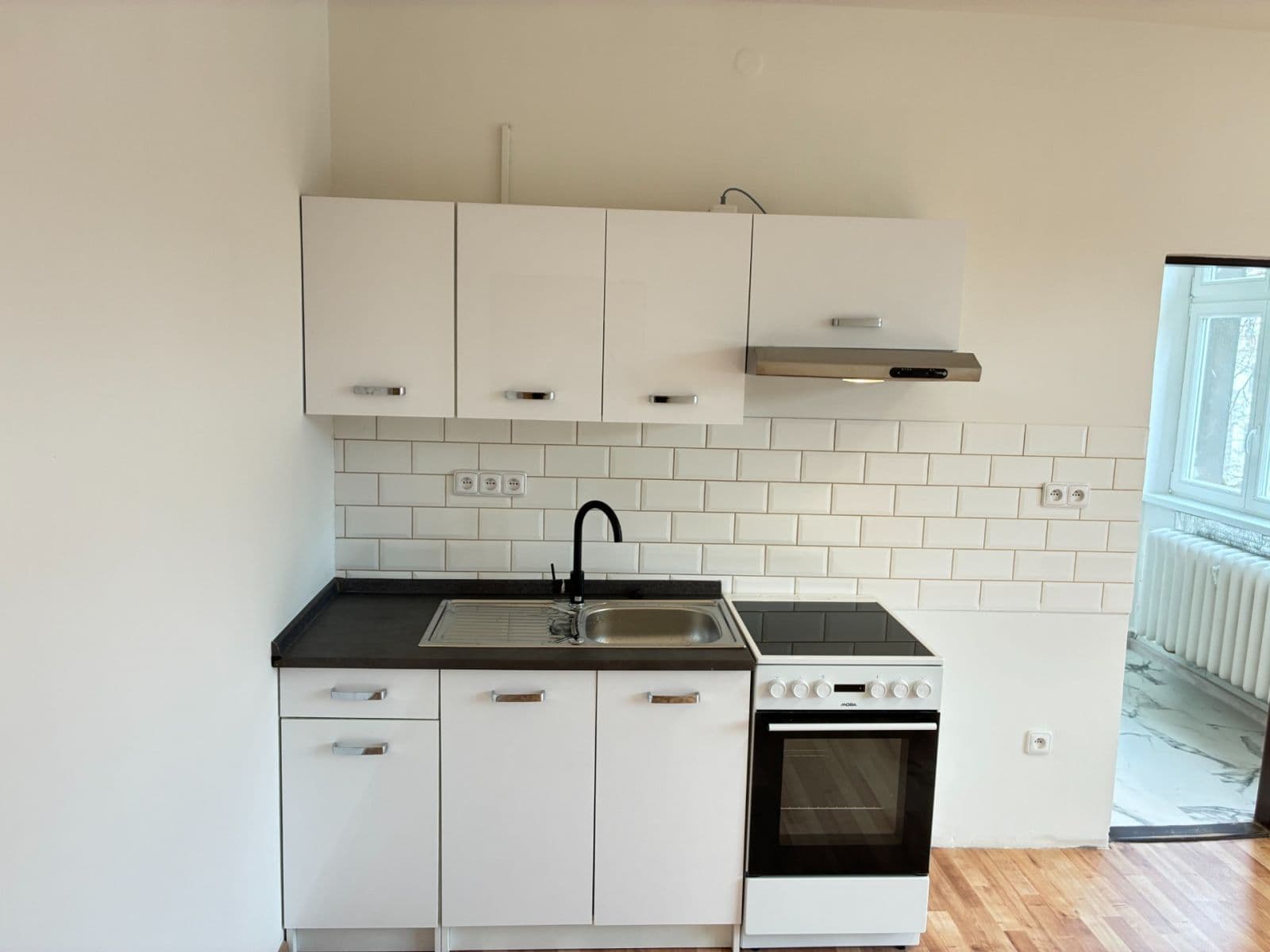 Pronájem bytu 1+kk 27 m², T. G. Masaryka, Karlovy Vary, Karlovarský kraj Pronájem bytu 1+kk 27 m², T. G. Masaryka, Karlovy Vary, Karlovarský kraj
