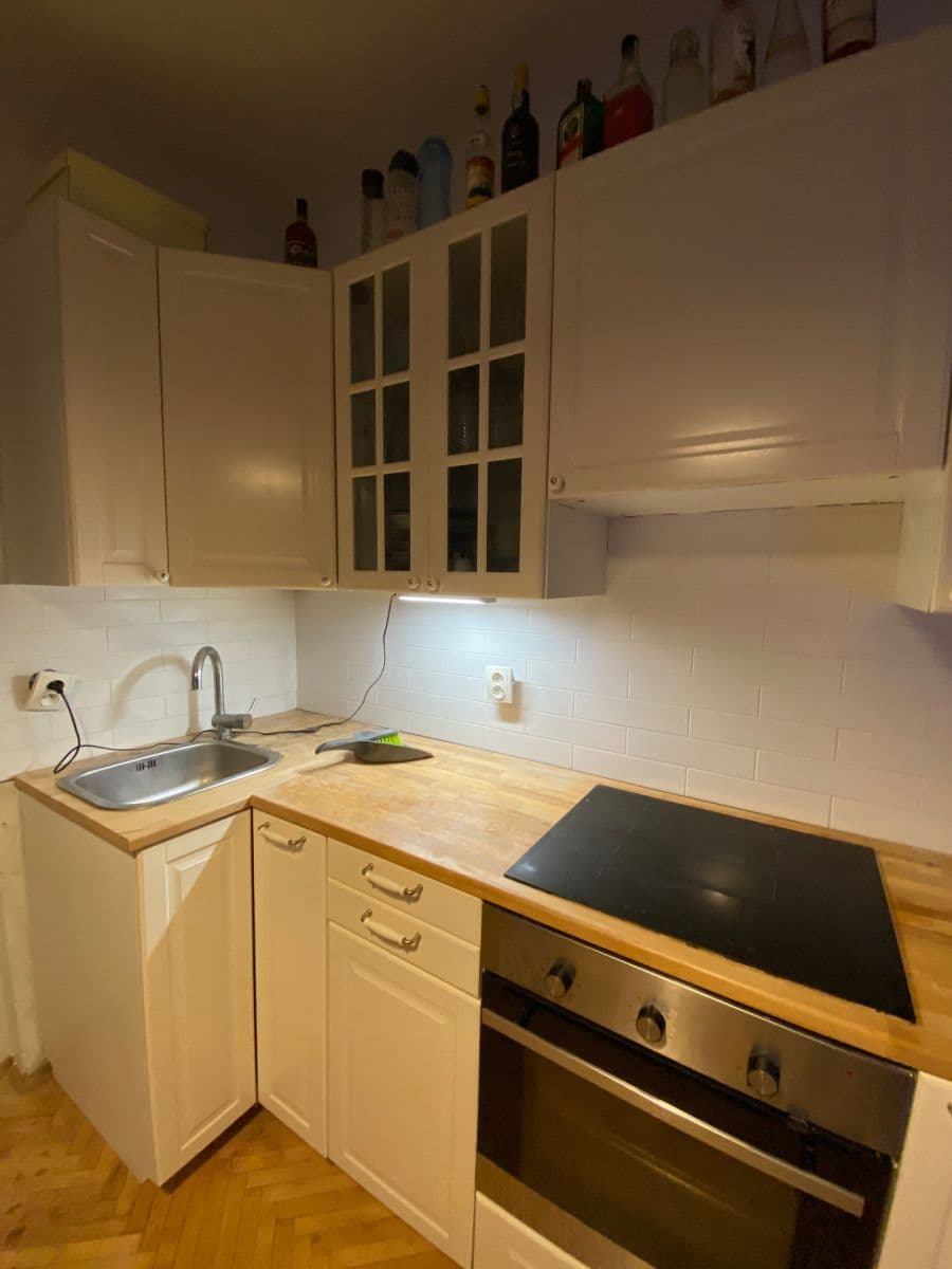 Pronájem bytu 2+kk 32 m², Sídliště, Brandýs nad Labem-Stará Boleslav, Středočeský kraj Pronájem bytu 2+kk 32 m², Sídliště, Brandýs nad Labem-Stará Boleslav, Středočeský kraj