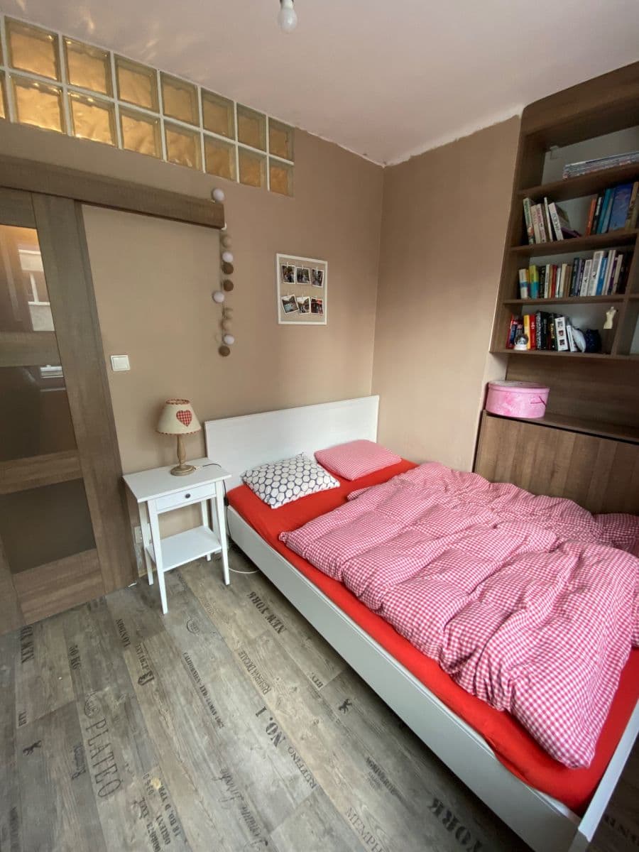 Pronájem bytu 2+kk 32 m², Sídliště, Brandýs nad Labem-Stará Boleslav, Středočeský kraj Pronájem bytu 2+kk 32 m², Sídliště, Brandýs nad Labem-Stará Boleslav, Středočeský kraj