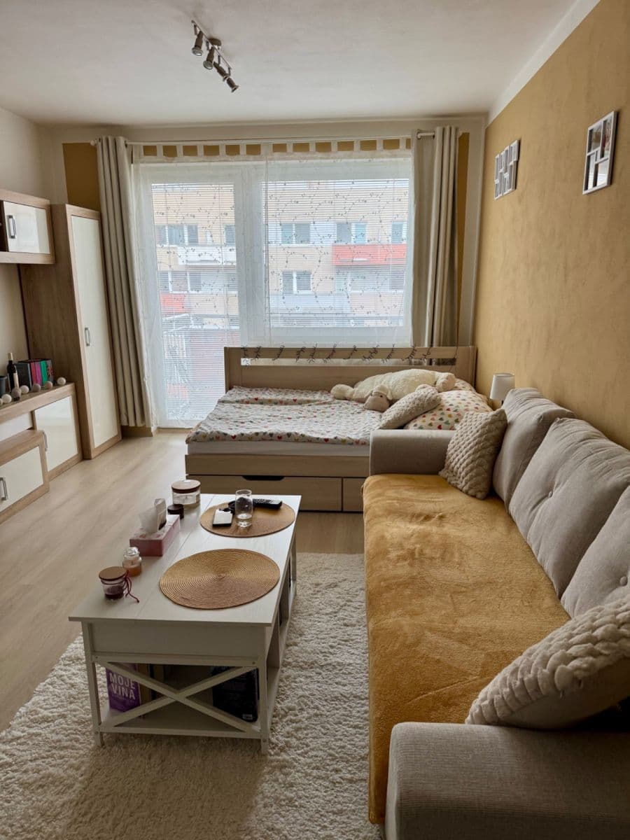 Prodej bytu 1+kk 34 m², Hornoměcholupská, Praha, Praha Prodej bytu 1+kk 34 m², Hornoměcholupská, Praha, Praha