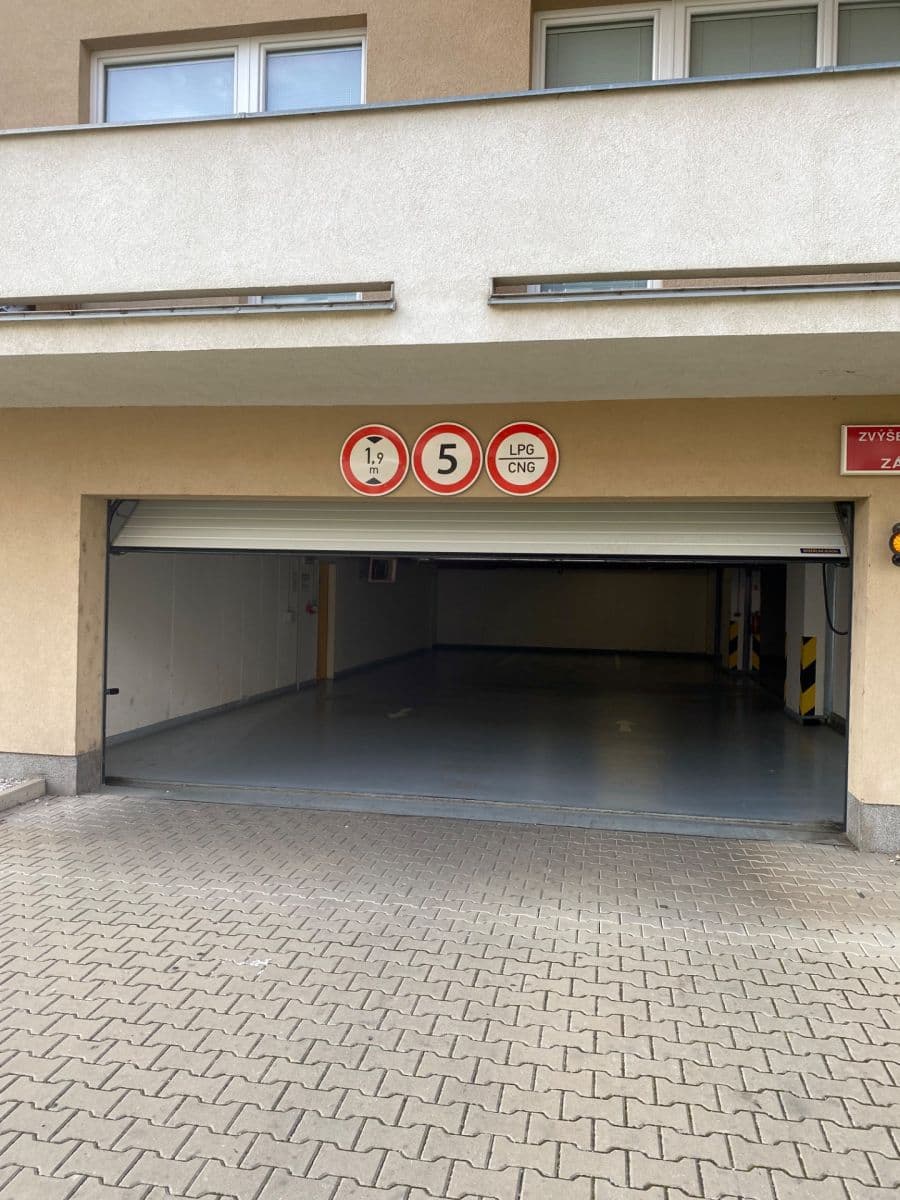 Prodej bytu 1+kk 34 m², Hornoměcholupská, Praha, Praha Prodej bytu 1+kk 34 m², Hornoměcholupská, Praha, Praha