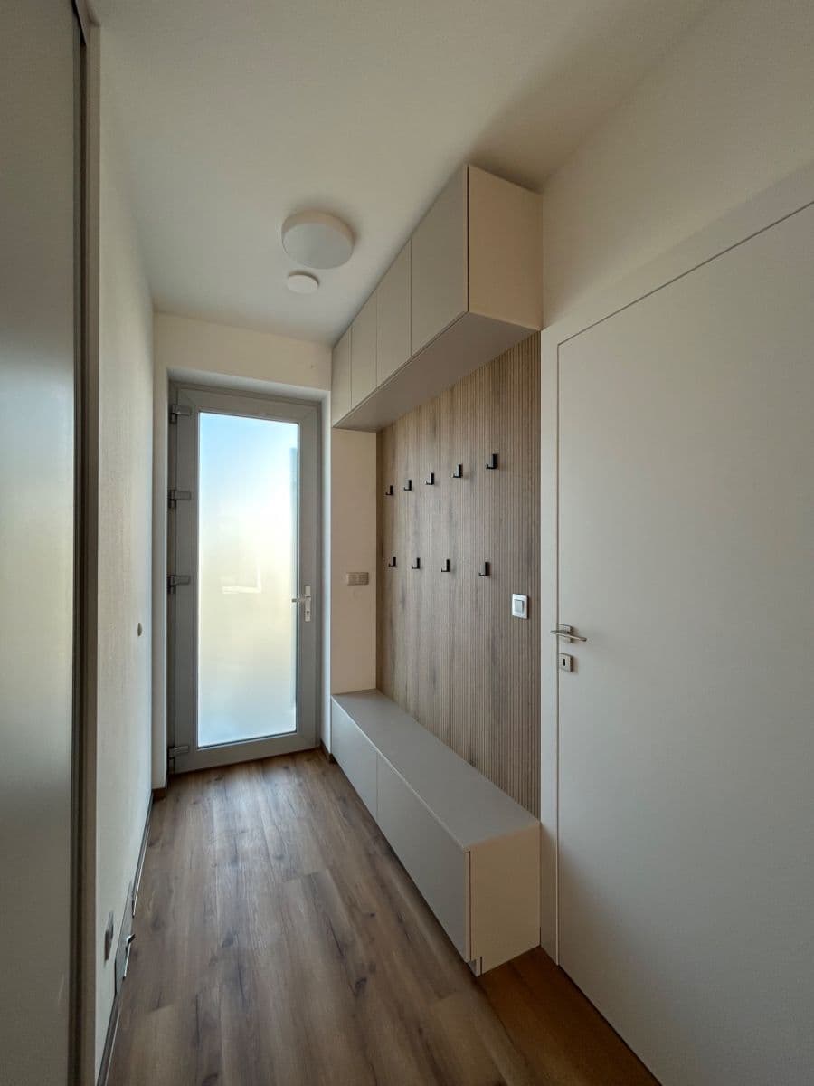 Pronájem bytu 4+kk 115 m², Šlapanice, Jihomoravský kraj Pronájem bytu 4+kk 115 m², Šlapanice, Jihomoravský kraj