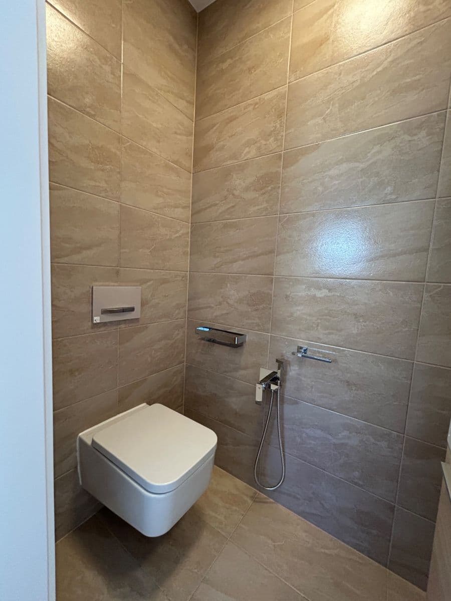 Pronájem bytu 4+kk 115 m², Šlapanice, Jihomoravský kraj Pronájem bytu 4+kk 115 m², Šlapanice, Jihomoravský kraj