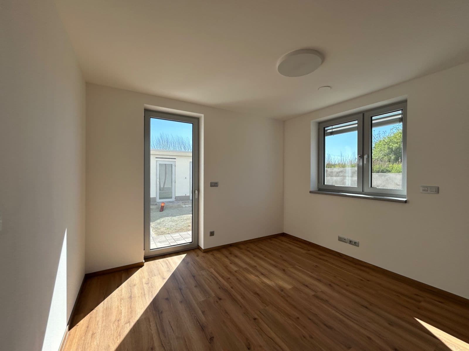 Pronájem bytu 4+kk 115 m², Šlapanice, Jihomoravský kraj Pronájem bytu 4+kk 115 m², Šlapanice, Jihomoravský kraj