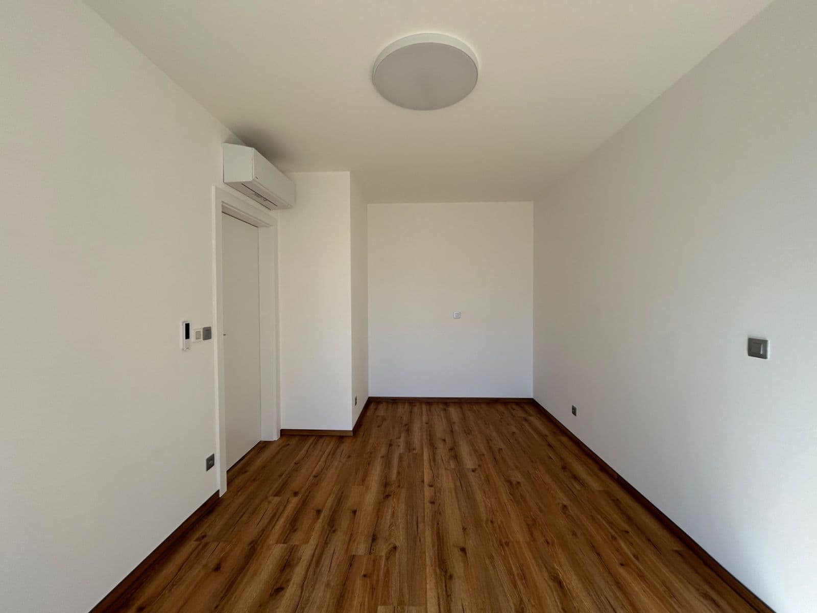 Pronájem bytu 4+kk 115 m², Šlapanice, Jihomoravský kraj Pronájem bytu 4+kk 115 m², Šlapanice, Jihomoravský kraj