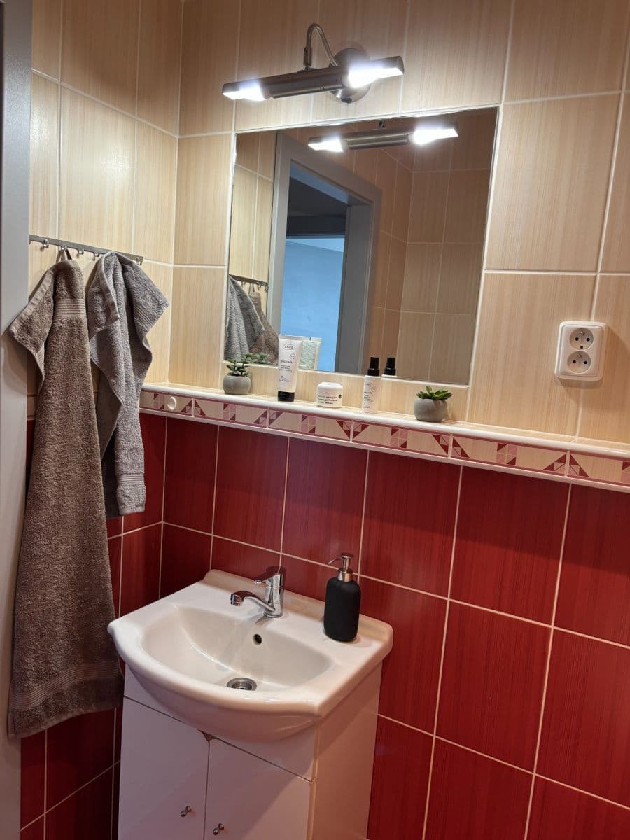Pronájem bytu 2+1 53 m², Rozmarýnová, Most, Ústecký kraj Pronájem bytu 2+1 53 m², Rozmarýnová, Most, Ústecký kraj