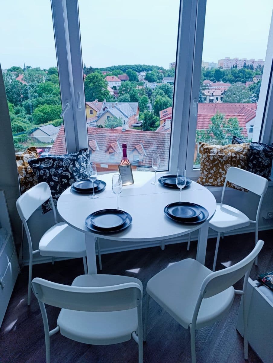 Pronájem bytu 1+kk 31 m², Pražská, Praha, Praha Pronájem bytu 1+kk 31 m², Pražská, Praha, Praha