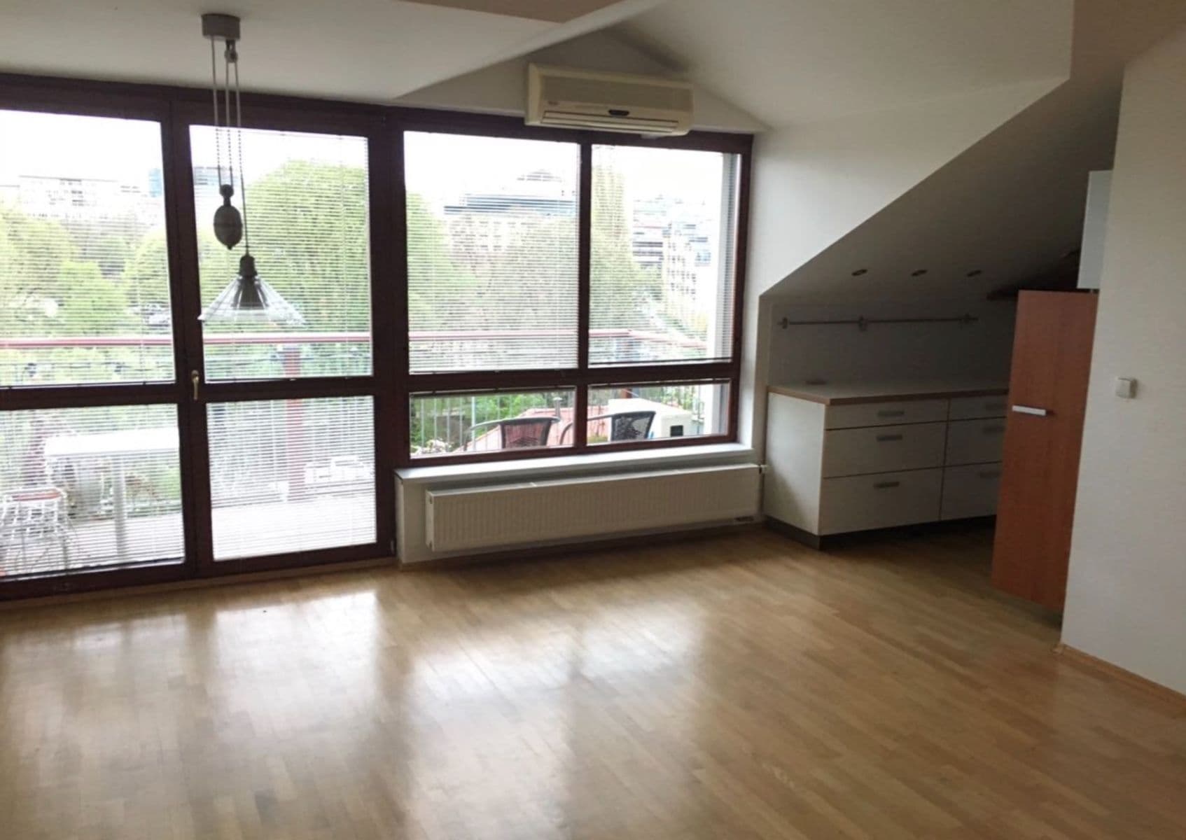 Pronájem bytu 3+kk 87 m², Podvinný mlýn, Praha, Praha Pronájem bytu 3+kk 87 m², Podvinný mlýn, Praha, Praha