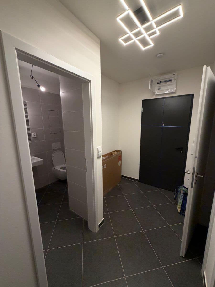 Pronájem bytu 2+kk 58 m², Čakovická, Praha, Praha Pronájem bytu 2+kk 58 m², Čakovická, Praha, Praha