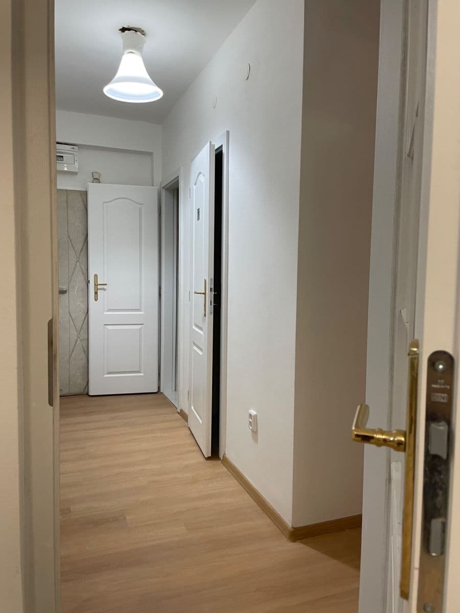 Prodej bytu 2+1 53 m², Osiková, Praha, Praha Prodej bytu 2+1 53 m², Osiková, Praha, Praha