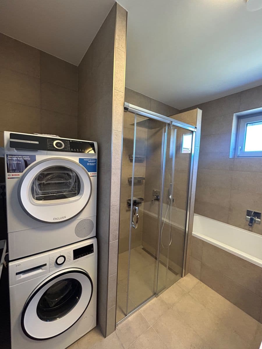 Pronájem bytu 4+kk 102 m², Šlapanice, Jihomoravský kraj Pronájem bytu 4+kk 102 m², Šlapanice, Jihomoravský kraj