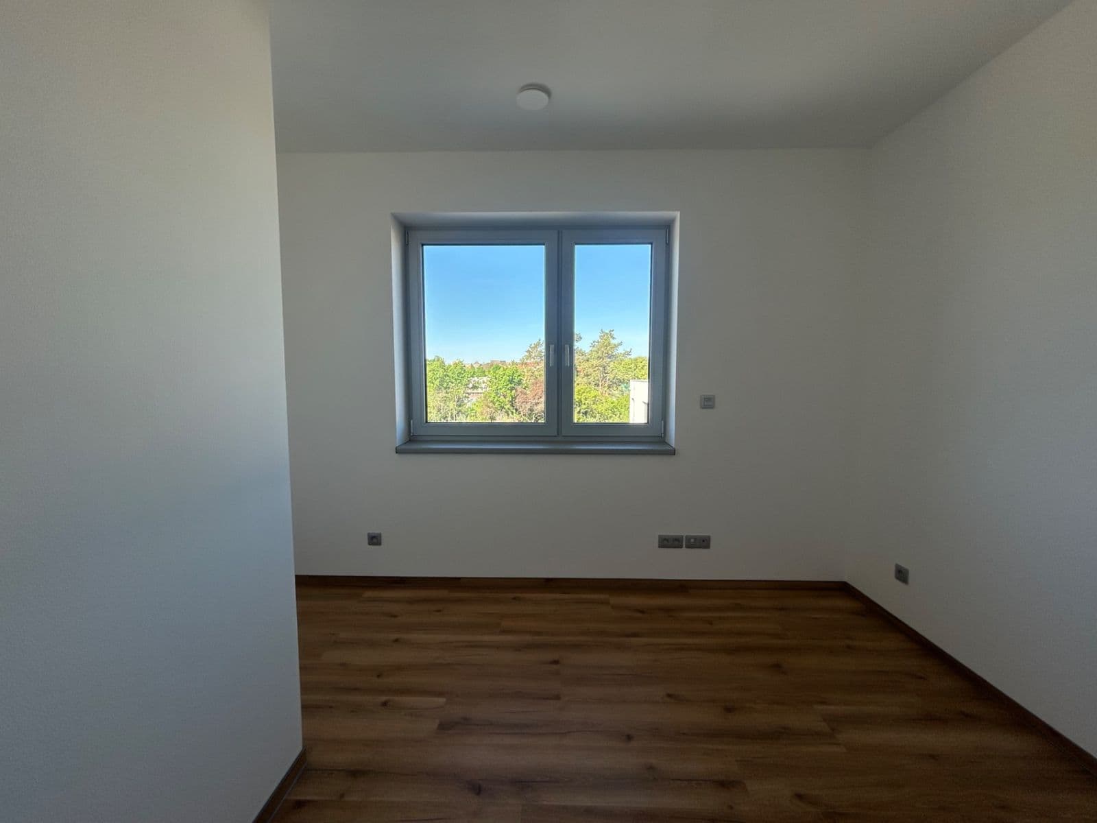 Pronájem bytu 4+kk 102 m², Šlapanice, Jihomoravský kraj Pronájem bytu 4+kk 102 m², Šlapanice, Jihomoravský kraj