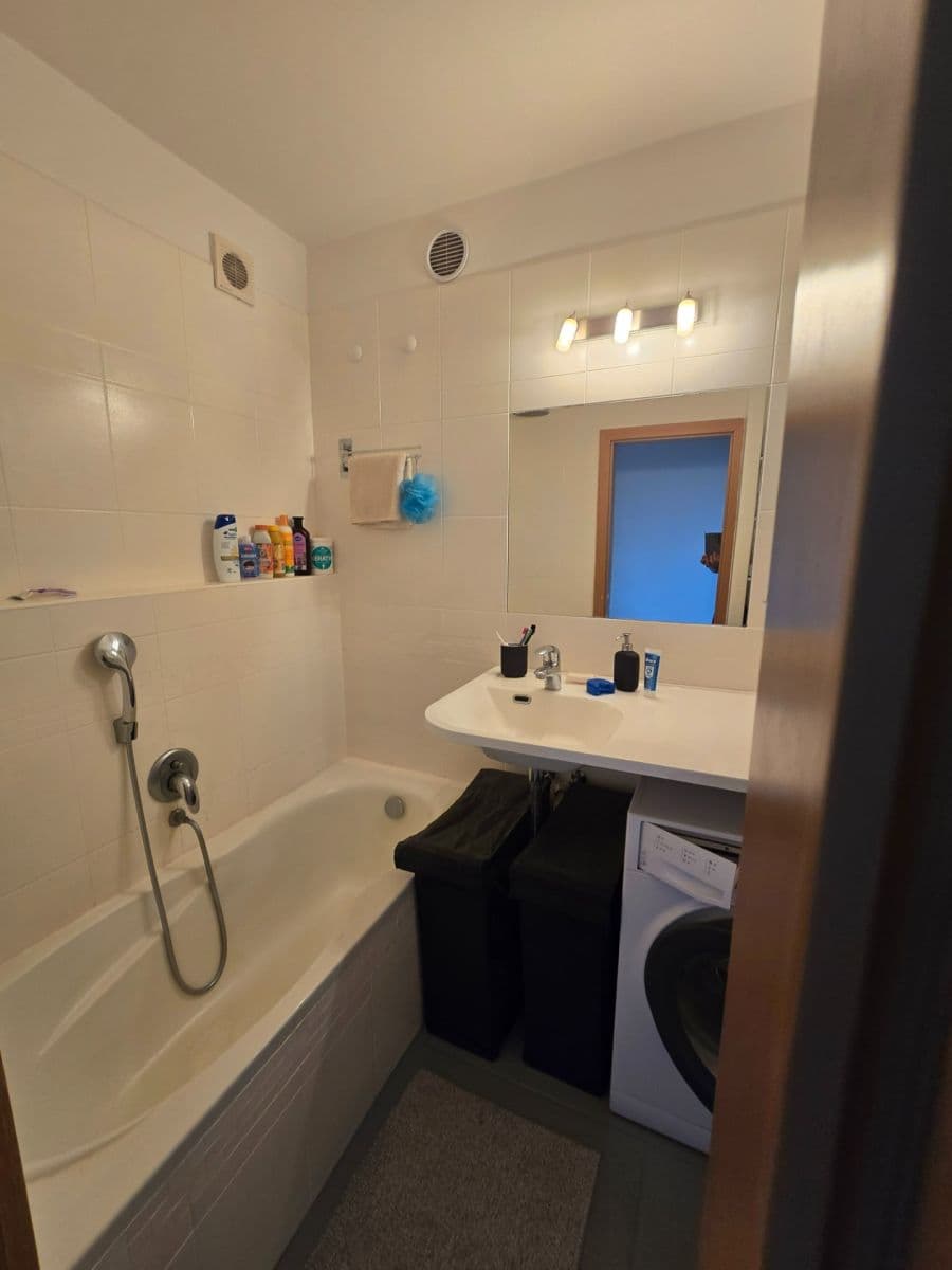 Pronájem bytu 3+kk 72 m², Bolívarova, Praha, Praha Pronájem bytu 3+kk 72 m², Bolívarova, Praha, Praha