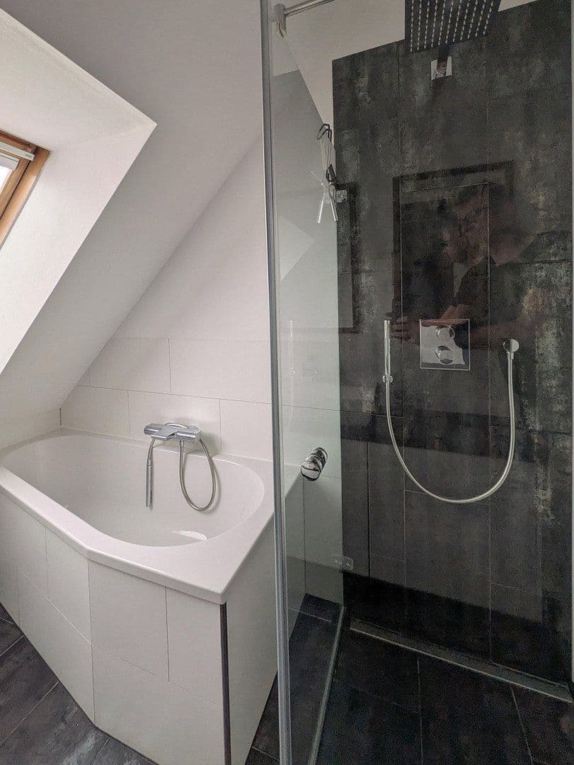 Prodej bytu 4+1 106 m², Berlin, Berlín Prodej bytu 4+1 106 m², Berlin, Berlín